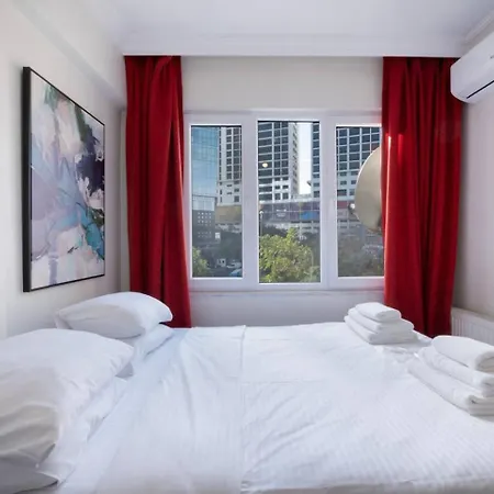 2br 7 Minutes Walk From Taksim Square *