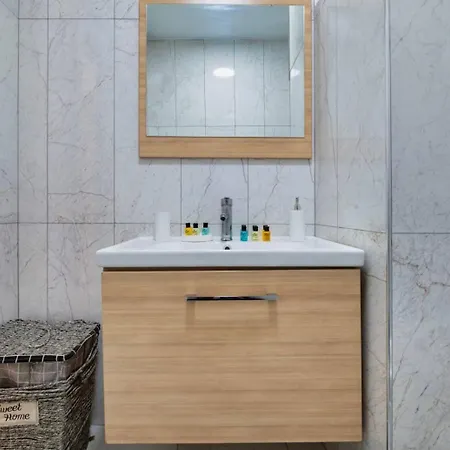 2br 7 Minutes Walk From Taksim Square * Стамбул