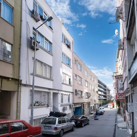 2br 7 Minutes Walk From Taksim Square איסטמבול